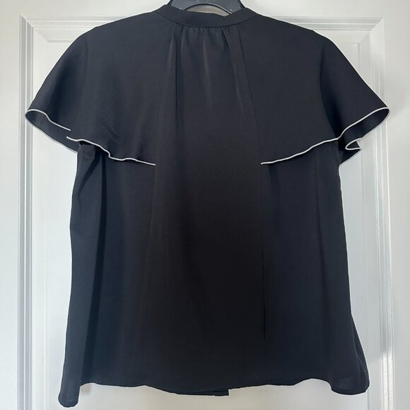 Cute cut blouse - Picture 3 of 4